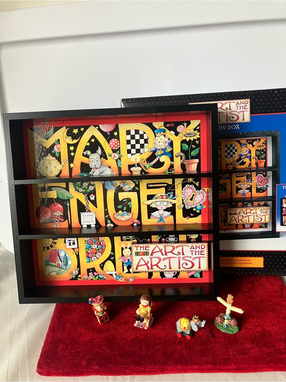 Mary Engelbreit Shadow Box Display Shelf NEW In Box & 4 Four Figures.